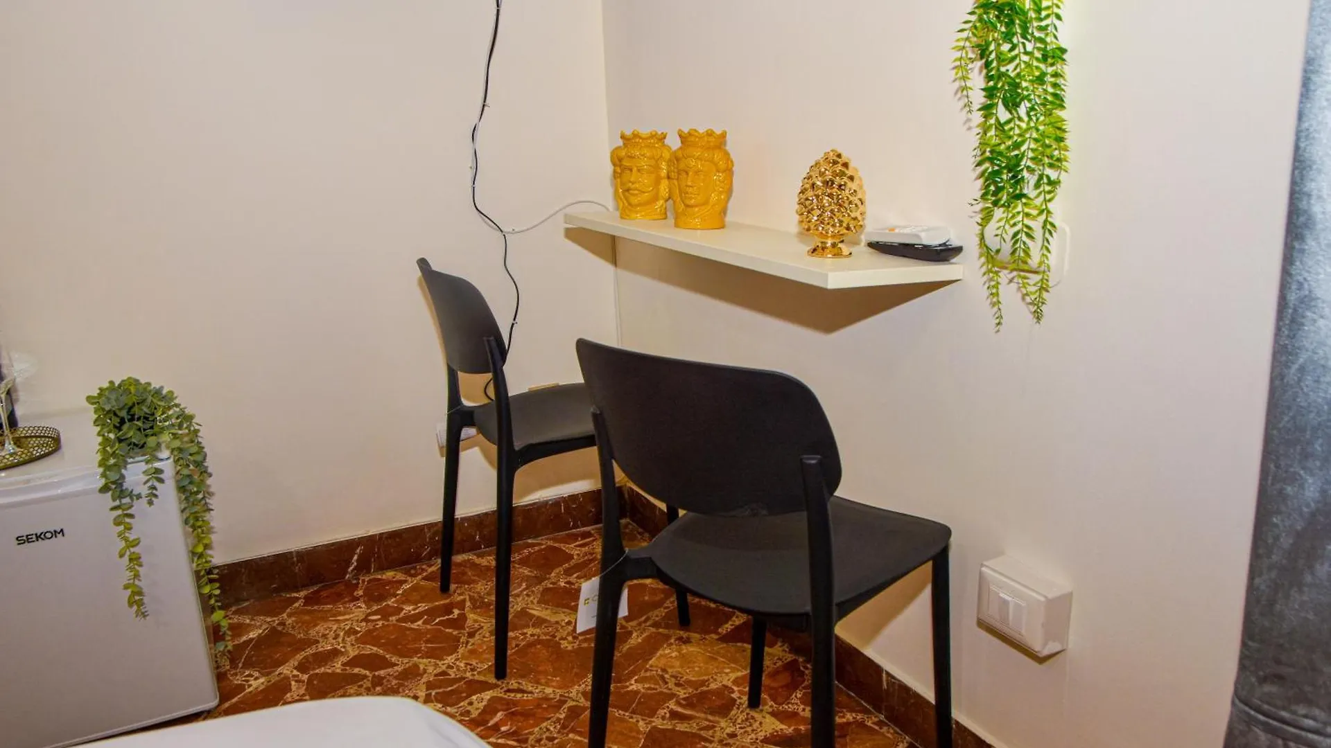 Bed and Breakfast Alba E I Mori Palermo 0*,  Italia