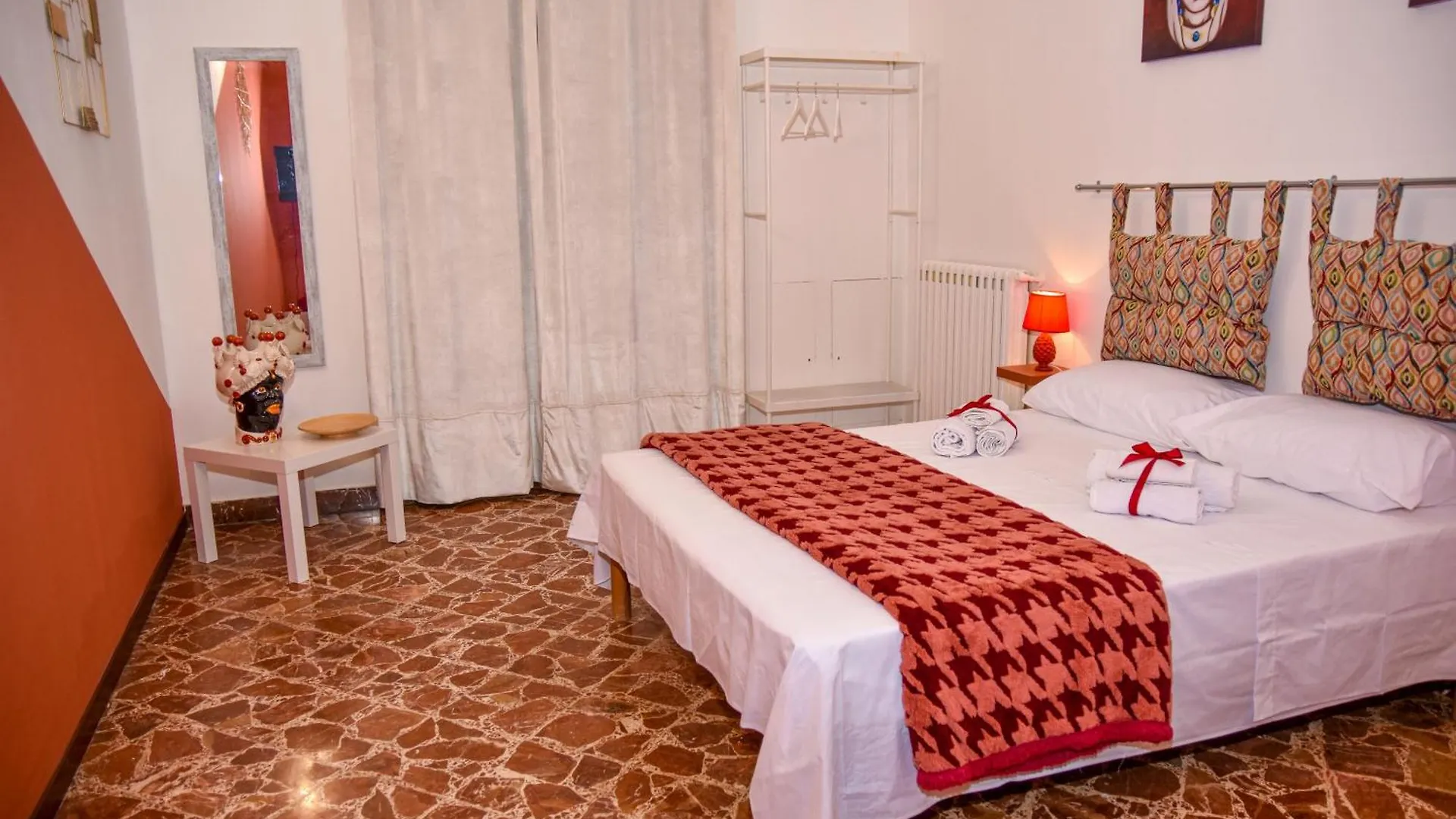 Bed & Breakfast Bed and Breakfast Alba E I Mori Palermo Italia